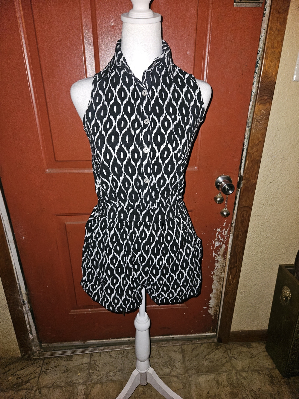 Xhilaration Black and White Ikat Print Sleeveless Romper